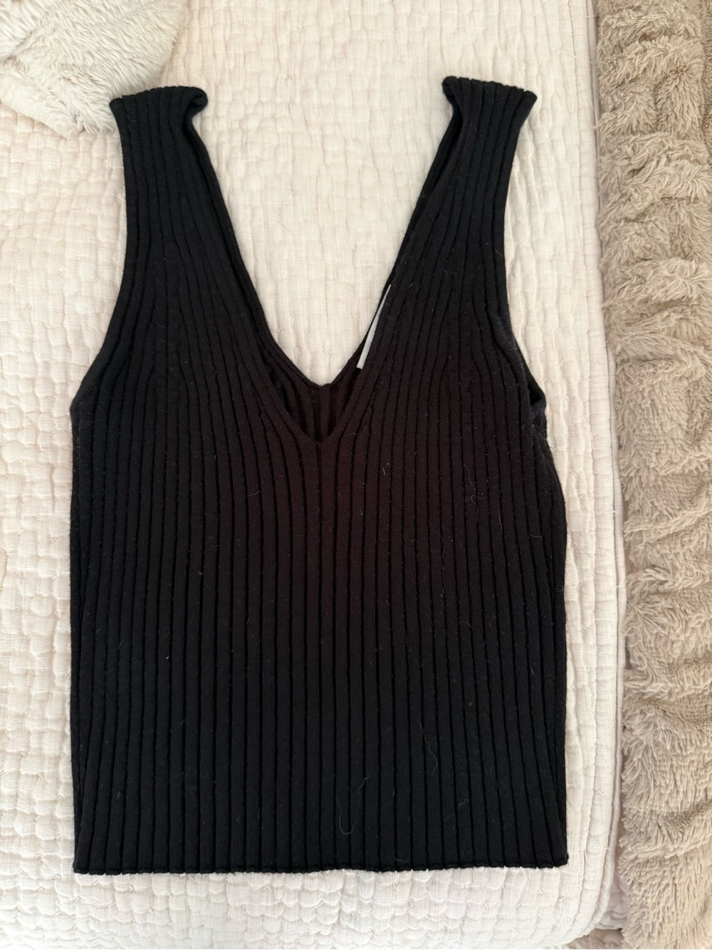 Madewell Black Ribbed V‑Neck Tank